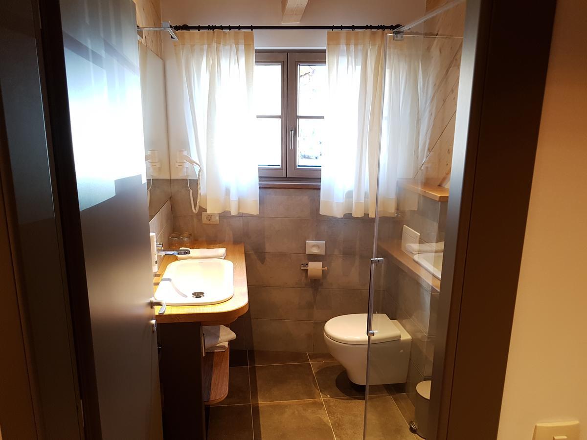 קרנייסקה גורה Hotel Vandot מראה חיצוני תמונה